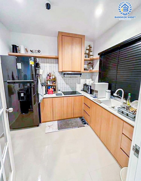 *****ทาวน์เฮ้าส์มือสอง โครงการ ชวนชื่นทาวน์ แก้วอินทร์-บางใหญ่ หลังมุม เนื้อที่ 40.90 ตร.ว. ฟังก์ชัน 3 ห้องนอน 3 ห้องน้ำ บ้านสภาพดีเยี่ยม ปรับปรุงใหม่พร้อมอยู่ โครงการบนทำเลดี เชื่อมต่อถนนรัตนาธิเบศร์ ถนนราชพฤกษ์ ถนนกาญจนาภิเษก ใกล้รถไฟฟ้าสายสีม่วง "สถานีตลาดบางใหญ่"