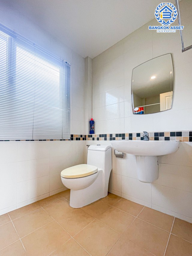 *****บ้านเดี่ยวมือสองนนทบุรี โครงการ คาซ่าพรีเมี่ยม ราชพฤกษ์-แจ้งวัฒนะ เนื้อที่กว้างขวางถึง 55.7 ตร.ว. ฟังก์ชัน 3 ห้องนอน 3 ห้องน้ำ 2 ที่จอดรถ บ้านหลังใหญ่ ภายในสภาพใหม่ แถมฟรี! 4 เครื่องปรับอากาศ 1 เครื่องทำน้ำอุ่น เครื่อง บนทำเลดี ติดถนนราชพฤกษ์ เชื่อมต่อถนน 345, ถนนชัยพฤกษ์ จองเลย!