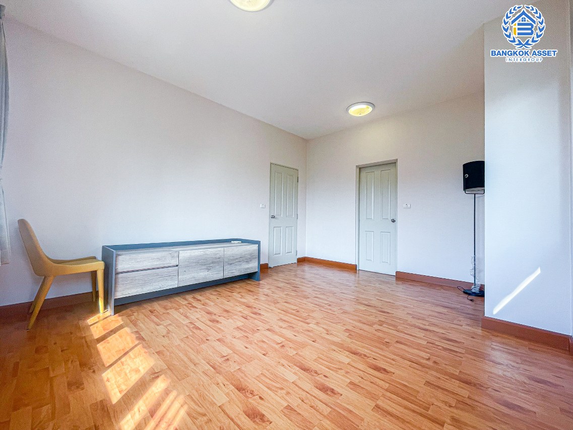 *****บ้านเดี่ยวมือสองนนทบุรี โครงการ คาซ่าพรีเมี่ยม ราชพฤกษ์-แจ้งวัฒนะ เนื้อที่กว้างขวางถึง 55.7 ตร.ว. ฟังก์ชัน 3 ห้องนอน 3 ห้องน้ำ 2 ที่จอดรถ บ้านหลังใหญ่ ภายในสภาพใหม่ แถมฟรี! 4 เครื่องปรับอากาศ 1 เครื่องทำน้ำอุ่น เครื่อง บนทำเลดี ติดถนนราชพฤกษ์ เชื่อมต่อถนน 345, ถนนชัยพฤกษ์ จองเลย!