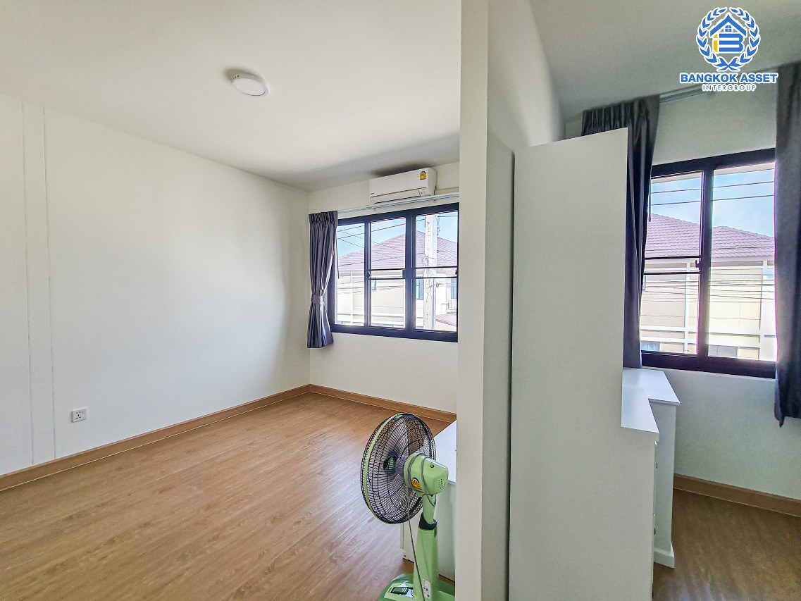 *****ทาวน์เฮ้าส์มือสองนนทบุรี โครงการ ดรีม พรีว่า ราชพฤกษ์ ปิ่นเกล้า กาญจนาภิเษก เนื้อที่กว้าง 21.2 ตร.ว. ฟังก์ชัน 3 ห้องนอน 2 ห้องน้ำ 2 ที่จอดรถ บ้านสภาพใหม่ แถมเฟอร์นิเจอร์ทั้งหลัง บนทำเลแห่งการเดินทาง เชื่อมต่อถนนกาญจนาภิเษก, ถนนนครอินทร์, ถนนราชพฤกษ์ ใกล้จุดขึ้นทางด่วน "กาญจนาภิเษก"