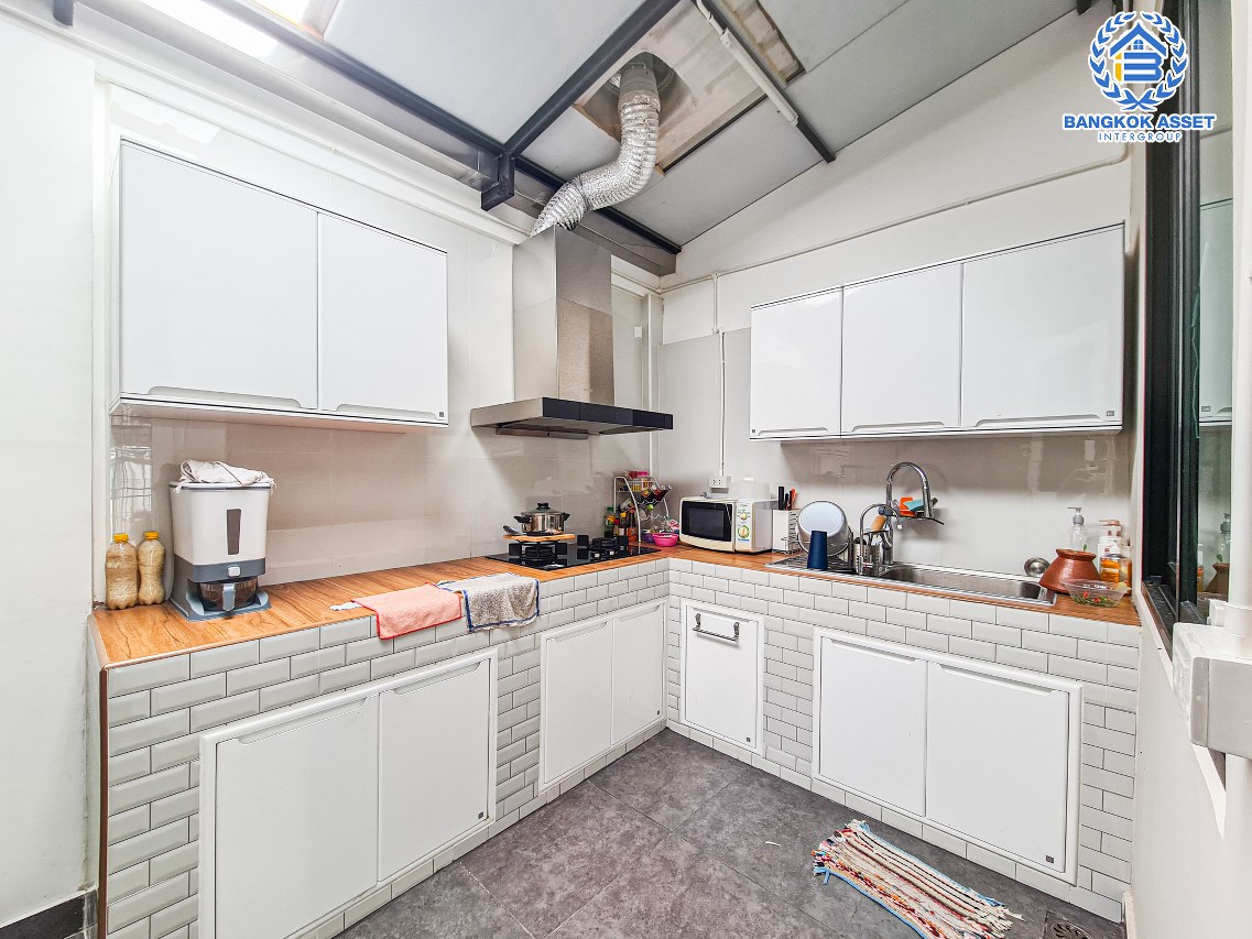 *****ทาวน์เฮ้าส์มือสองนนทบุรี โครงการ ดรีม พรีว่า ราชพฤกษ์ ปิ่นเกล้า กาญจนาภิเษก เนื้อที่กว้าง 21.2 ตร.ว. ฟังก์ชัน 3 ห้องนอน 2 ห้องน้ำ 2 ที่จอดรถ บ้านสภาพใหม่ แถมเฟอร์นิเจอร์ทั้งหลัง บนทำเลแห่งการเดินทาง เชื่อมต่อถนนกาญจนาภิเษก, ถนนนครอินทร์, ถนนราชพฤกษ์ ใกล้จุดขึ้นทางด่วน "กาญจนาภิเษก"