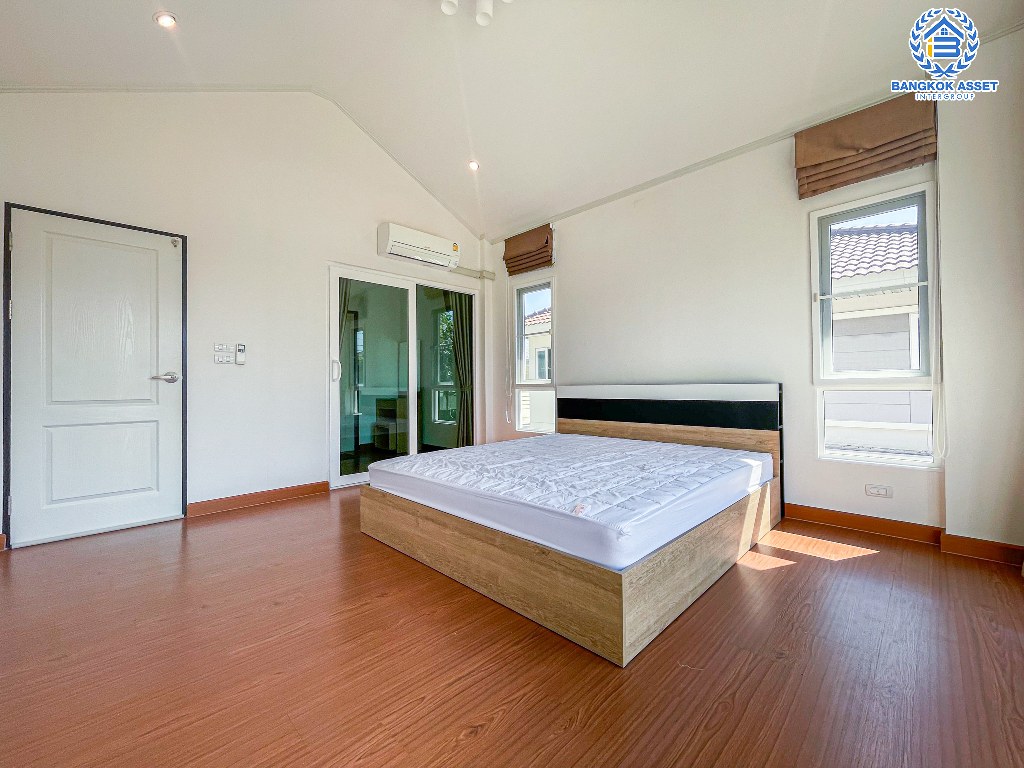 *****บ้านเดี่ยวมือสอง โครงการ ศุภาลัย พาร์ควิลล์ วงแหวน-ราชพฤกษ์ เนื้อที่กว้าง 67.50 ตร.ว. ฟังก์ชัน 3 ห้องนอน 3 ห้องน้ำ 2 ที่จอดรถ บ้านสภาพดีเยี่ยม พร้อมเข้าอยู่ บนทำเลเดินทางสะดวก เชื่อมต่อถนนสะพานนนทบุรีบางบัวทอง ถนนกาญจนาภิเษก ถนนราชพฤกษ์  ใกล้ห้างสรรพสินค้าเซ็นทรัลเวสต์เกต