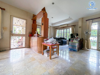 *****บ้านเดี่ยวมือสอง โครงการ ปาริชาติ 345 เนื้อที่กว้าง 88 ตร.ว. ฟังก์ชัน 3 ห้องนอน 3 ห้องน้ำ 2 ที่จอดรถ บ้านพื้นที่ใช้สอยกว้าง บนทำเลเดินทางสะดวกสบาย เชื่อมต่อถนนสะพานนนทบุรี-บางบัวทอง ถนนรัตนาธิเบศร์ ถนนราชพฤกษ์ ใกล้ห้างสรรพสินค้าโรบินสันศรีสมาน