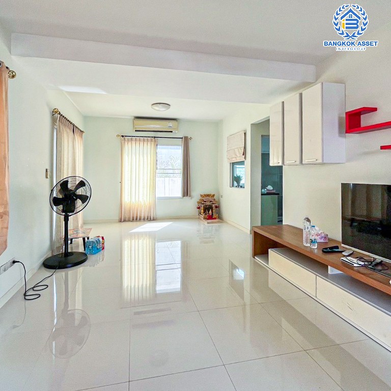 บ้านเดี่ยวมือสอง โครงการ อินนิซิโอ ปิ่นเกล้า-วงแหวน เนื้อที่ 50.40 ตร.ว. ฟังก์ชัน 3 ห้องนอน 2 ห้องน้ำ 2 ที่จอดรถ ขายต่ำกว่าราคาประเมิน คุ้มค่าที่สุดในโครงการ บนทำเลเดินทางสะดวก เชื่อมต่อถนนนครอินทร์ ถนนกาญจนาภิเษก ซอยวัดส้มเกลี้ยง ใกล้รถไฟฟ้าสายสีม่วง "สถานีตลาดบางใหญ่"...