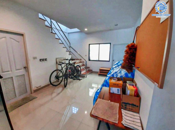 *****ทาวน์เฮ้าส์มือสองสมุทรปราการ โครงการ ธัญดา พาร์ควิว5 แพรกษา-เทพารักษ์ เนื้อที่กว้าง 24.7 ตร.ว. ฟังก์ชัน 2 ห้องนอน 2 ห้องน้ำ 1 ที่จอดรถ บ้านสภาพดี  บนทำเลเหมาะแก่การค้าขาย และโฮมออฟฟิต เชื่อมต่อถนนแพรษา, ถนนตำหรุ-บางพลี ใกล้จุดขึ้นทางด่วน "กาญจนาภิเษก" จองเลย!