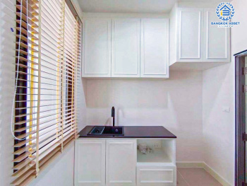 *****บ้านแฝดมือสอง โครงการ แกรนด์ พลีโน่ ราชพฤกษ์ เนื้อที่กว้าง 37.10 ตร.ว. ฟังก์ชัน 4 ห้องนอน 4 ห้องน้ำ 2 ที่จอดรถ บ้านสภาพดีเยี่ยม พื้นที่ใช้สอยกว้างขวาง บนทำเลเดินทางสะดวก เชื่อมต่อถนนราชพฤกษ์ กาญจานาภิเษก ถนนราชพฤกษ์ ใกล้รถไฟฟ้าสายสีม่วง "สถานีบางรักใหญ่" และจุดขึ้นทางด่วน "งามวงศ์วาน"