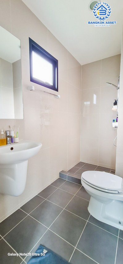 *****ทาวน์เฮ้าส์มือสองนนทบุรี โครงการ ชวนชื่นทาวน์ บางใหญ่ หลังมุม! เนื้อที่กว้างเกือบ 30 ตร.ว. ฟังก์ชัน 4 ห้องนอน 3 ห้องน้ำ 2 ที่จอดรถ บ้านสภาพเยี่ยม แถมฟรี! 5 เครื่องปรับอากาศ ฯลฯ บนทำเลแห่งการเดินทาง เชื่อมต่อถนนประชาอุทิศ, ถนนกาญจนาภิเษก ใกล้ทางด่วน "กรุงเทพ-กาญจนบุรี"