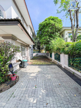 *****บ้านเดี่ยวมือสอง โครงการ ปาริชาต 345 เนื้อที่กว้าง 77 ตร.ว. ฟังก์ชัน 3 ห้องนอน 2 ห้องน้ำ 1 ที่จอดรถ พื้นที่ใช้สอยกว้างขวาง บนทำเลเดินทางสะดวกสบาย เชื่อมต่อถนนสะพานนนทบุรี-บางบัวทอง ถนนรัตนาธิเบศร์ ถนนราชพฤกษ์ ใกล้โครงการรถไฟฟ้าสายสีชมพู "สถานีปากเกร็ด" และจุดขึ้นทางด่วน "ศรีสมาน"