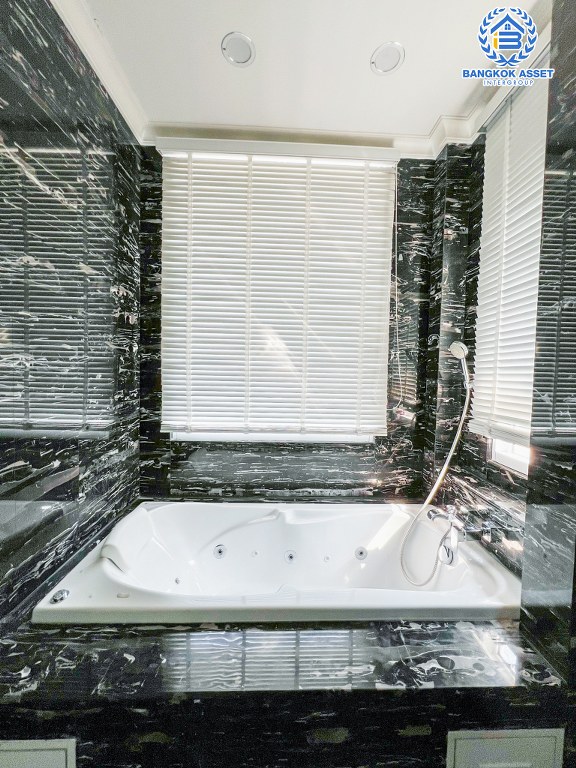 *****บ้านเดี่ยวมือสอง โครงการ ณุศาศิริ ซิตี้ พระราม2-กรีนเนอรี่ พระราม2 เนื้อที่ 240.50 ตร.ว. ฟังก์ชัน 4 ห้องนอน 4 ห้องน้ำ 4 ที่จอดรถ ภายในสภาพดี บิ้วอินท์พร้อมอยู่ ฟรี! เครื่องปรับอากาศ บนทำเลดี เชื่อมต่อถนนพระราม2 ถนนกาญจนาภิเษก ถนนเอกชัย ใกล้ห้างสรรพสินค้าเซ็นทรัล พระราม2