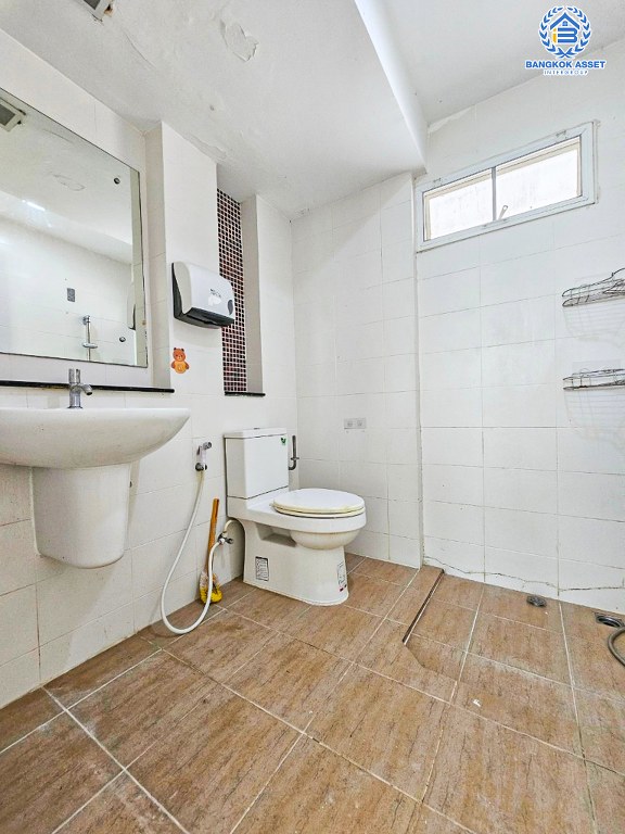 *****บ้านเดี่ยวมือสอง โครงการ เพอร์เฟคพาร์ค พระราม5-ราชพฤกษ์ เนื้อที่ 50 ตร.ว. ฟังก์ชัน 4 ห้องนอน 2 ห้องน้ำ 2 ที่จอดรถ บ้านกว้างขวาง ภายในสภาพดีเยี่ยม การเดินทางสะดวก บนทำเลโซนเมือง ติดถนนราชพฤกษ์ ใกล้โครงการรถไฟฟ้าสายสีม่วง "สถานีตลาดบางใหญ่" และจุดขึ้นทางด่วน "ศรีรัช"