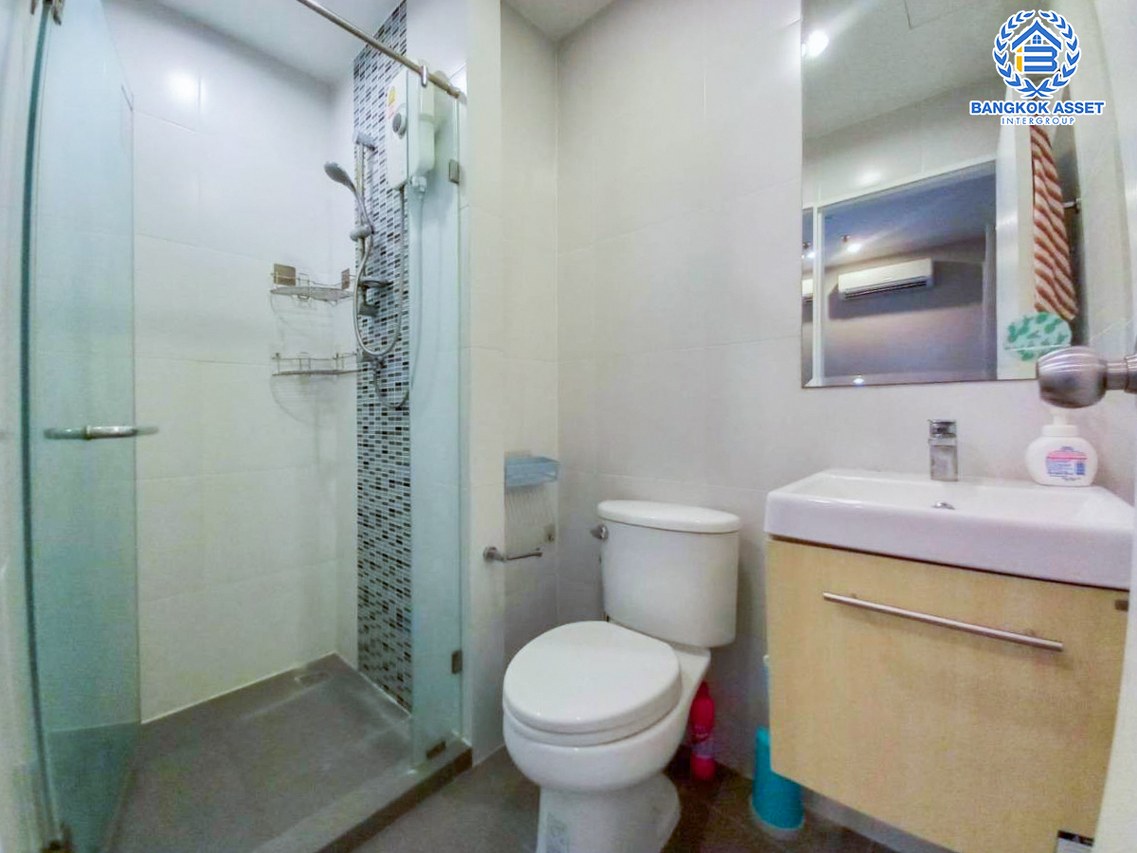 *****คอนโดมิเนียมมือสองกรุงเทพมหานคร โครงการ เมโทรสกาย ประชาชื่น เนื้อที่ 25.42 ตร.ม. ฟังก์ชัน 1 ห้องนอน 1 ห้องน้ำ ห้องสภาพใหม่ พร้อมอยู่ แถมฟรี! 2 เครื่องปรับอากาศ 1 เครื่องทำน้ำอุ่น บนทำเลใกล้รถไฟฟ้าสายสีแดง "สถานีบางซ่อน" เพียง 180 เมตรเท่านั้น และยังใกล้จุดขึ้นทางด่วน "ประชานุกูล"