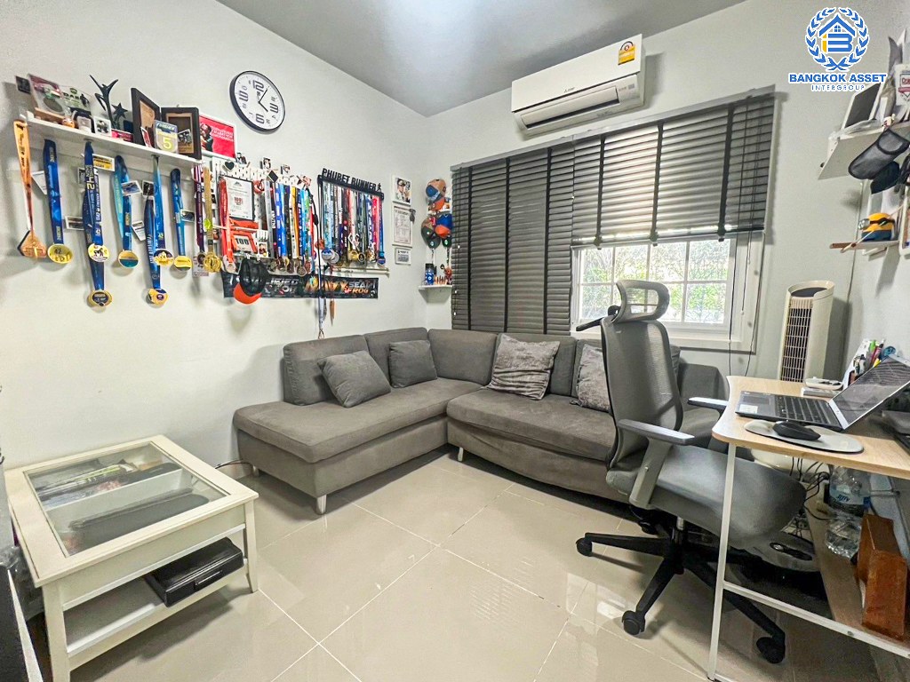 *****ทาวน์เฮ้าส์มือสอง โครงการ เดอะวิลเลจ กาญจนาภิเษก-ราชพฤกษ์2 หลังมุม เนื้อที่ 37.70 ตร.ว. ฟังก์ชัน 3 ห้องนอน 2 ห้องน้ำ บ้านสภาพดีเยี่ยม โครงการบนทำเลดี เชื่อมต่อถนนกาญจนาภิเษก ถนนบางกรวย-ไทรน้อย ถนนบางบัวทอง-สุพรรณบุรี ใกล้รถไฟฟ้าสายสีม่วง "สถานีคลองบางไผ่"