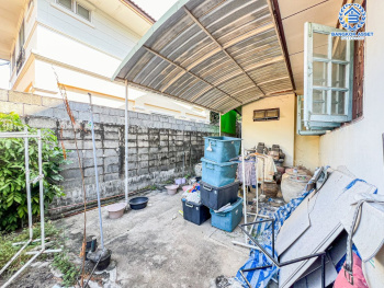 *****บ้านเดี่ยวมือสองนนทบุรี หมู่บ้าน ซอยเรวดี73 เรวดี หลังมุม เนื้อที่กว้างมากถึง 68 ตร.ว. ฟังก์ชัน 4 ห้องนอน 2 ห้องน้ำ 1 ที่จอดรถ บ้านสภาพดี บนทำเลเมือง เดินทางสะดวก เชื่อมต่อ ถนนเลี่ยงเมืองนนทบุรี ใกล้จุดขึ้นทางด่วน "งามวงศ์วาน" และรถไฟฟ้าสายสีม่วง "สถานีสถานีกระทรวงสาธารณสุข" เพียง 10 นาที!