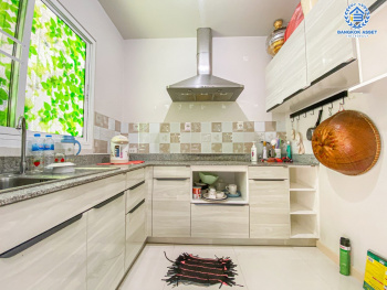 *****ทาวน์โฮม 3 ชั้นมือสองนนทบุรี โครงการ บารอนเนียทาวน์ ท่าน้ำนนท์ หลังมุม เนื้อที่กว้างขวางถึง 38 ตร.ว. ฟังก์ชันครบครัน 3 ห้องนอน 4 ห้องน้ำ 2 ที่จอดรถ บ้านพร้อมอยู่ แถมฟรี! 4 เครื่องปรับอากาศ บนทำเลเดินทางสะดวก ใกล้รถไฟฟ้าสายสีม่วง "สถานีแยกติวานนท์" และจุดขึ้นทางด่วน "ศรีรัช"