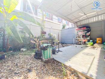 *****ทาวน์โฮม 3 ชั้นมือสองนนทบุรี โครงการ บารอนเนียทาวน์ ท่าน้ำนนท์ หลังมุม เนื้อที่กว้างขวางถึง 38 ตร.ว. ฟังก์ชันครบครัน 3 ห้องนอน 4 ห้องน้ำ 2 ที่จอดรถ บ้านพร้อมอยู่ แถมฟรี! 4 เครื่องปรับอากาศ บนทำเลเดินทางสะดวก ใกล้รถไฟฟ้าสายสีม่วง "สถานีแยกติวานนท์" และจุดขึ้นทางด่วน "ศรีรัช"