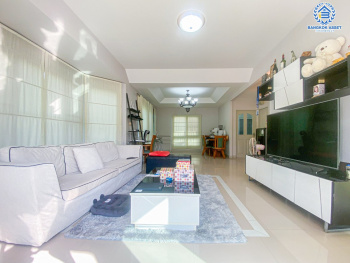 *****บ้านเดี่ยวมือสองนนทบุรี โครงการ พฤกษ์ลดา1 คลองถนน หลังมุม เนื้อที่กว้างมากถึง 64 ตร.ว. ฟังก์ชัน 3 ห้องนอน 3 ห้องน้ำ 2 ที่จอดรถ บ้านสภาพสวย พร้อมเข้าอยู่ บนทำเลแห่งการเดินทาง เชื่อมต่อถนนกาญจนาภิเษก ใกล้รถไฟฟ้าสายสีม่วง "สถานีคลองบางไผ่" และจุดขึ้นทางด่วน "กาญจนาภิเษก"