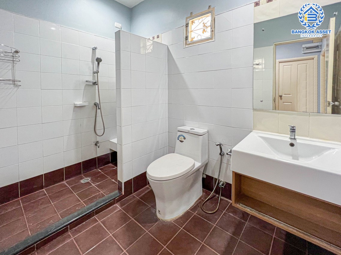 *****ทาวน์เฮ้าส์มือสองนนทบุรี โครงการ พฤกษาวิลล์19 กาญจนาภิเษก เนื้อที่เกือบ 18 ตร.ว. ฟังก์ชัน 3 ห้องนอน 2 ห้องน้ำ 1 ที่จอดรถ แถมฟรี! 3 เครื่องปรับอากาศ 1 เครื่องดูดควัน บนทำเลแห่งการเดินทาง เดินทางสะดวก เพราะเชื่อมต่อถนนกาญจนาภิเษก, ถนนนครอินทร์, ถนนราชพฤกษ์ จองด่วน!