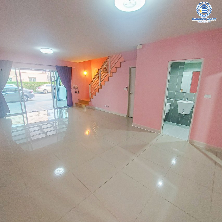 *****ทาวน์เฮ้าส์มือสองนนทบุรี โครงการ พลีโน่ รัตนาธิเบศร์-ชัยพฤกษ์ เนื้อที่ 20.6 ตร.ว. ฟังก์ชัน 3 ห้องนอน 2 ห้องน้ำ 2 ที่จอดรถ บ้านสภาพพร้อมเข้าอยู่ ไม่เคยเข้าอยู่ บนทำเลเชื่อมต่อ ถ.ชัยพฤกษ์, ถ.บางกรวย-ไทรน้อย, ถ.ราชพฤกษ์ ใกล้รถไฟฟ้าสายสีม่วง "สถานีบางพลู" และทางด่วน "ศรีรัช" ในราคาสุดคุ้ม!