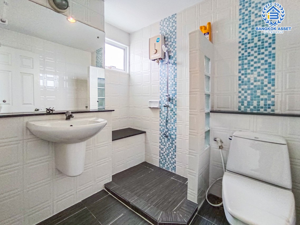 *****บ้านเดี่ยวมือสองนนทบุรี โครงการ เพอร์เฟคเพลส พระราม5-ราชพฤกษ์ เนื้อที่กว้างถึง 60.7 ตร.ว. ฟังก์ชัน 4 ห้องนอน 3 ห้องน้ำ 2 ที่จอดรถ บ้านต่อเติมครบพร้อมเข้าอยู่ บนทำเลติดถนนนครอินทร์ ใกล้ห้างสรรพสินค้าเซ็นทรัล เวสต์วิลล์ ทางด่วน "ศรีรัช" จองเลย!