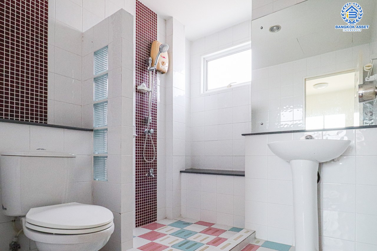 *****บ้านเดี่ยวมือสองนนทบุรี โครงการ เพอร์เฟคเพลส พระราม5-ราชพฤกษ์ เนื้อที่กว้างถึง 60.7 ตร.ว. ฟังก์ชัน 4 ห้องนอน 3 ห้องน้ำ 2 ที่จอดรถ บ้านต่อเติมครบพร้อมเข้าอยู่ บนทำเลติดถนนนครอินทร์ ใกล้ห้างสรรพสินค้าเซ็นทรัล เวสต์วิลล์ ทางด่วน "ศรีรัช" จองเลย!