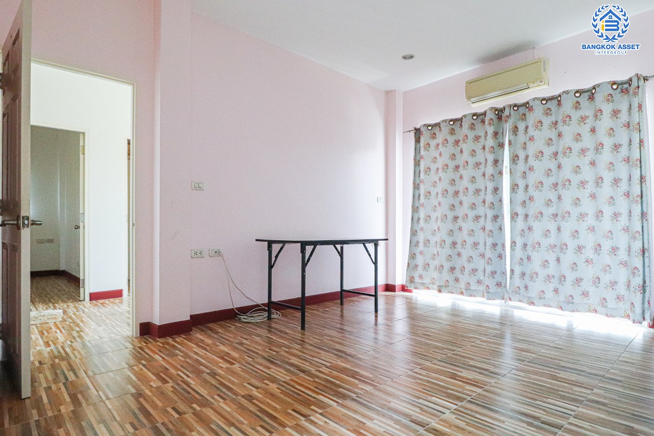 *****บ้านเดี่ยวมือสองนนทบุรี โครงการ เพอร์เฟคเพลส พระราม5-ราชพฤกษ์ เนื้อที่กว้างถึง 60.7 ตร.ว. ฟังก์ชัน 4 ห้องนอน 3 ห้องน้ำ 2 ที่จอดรถ บ้านต่อเติมครบพร้อมเข้าอยู่ บนทำเลติดถนนนครอินทร์ ใกล้ห้างสรรพสินค้าเซ็นทรัล เวสต์วิลล์ ทางด่วน "ศรีรัช" จองเลย!