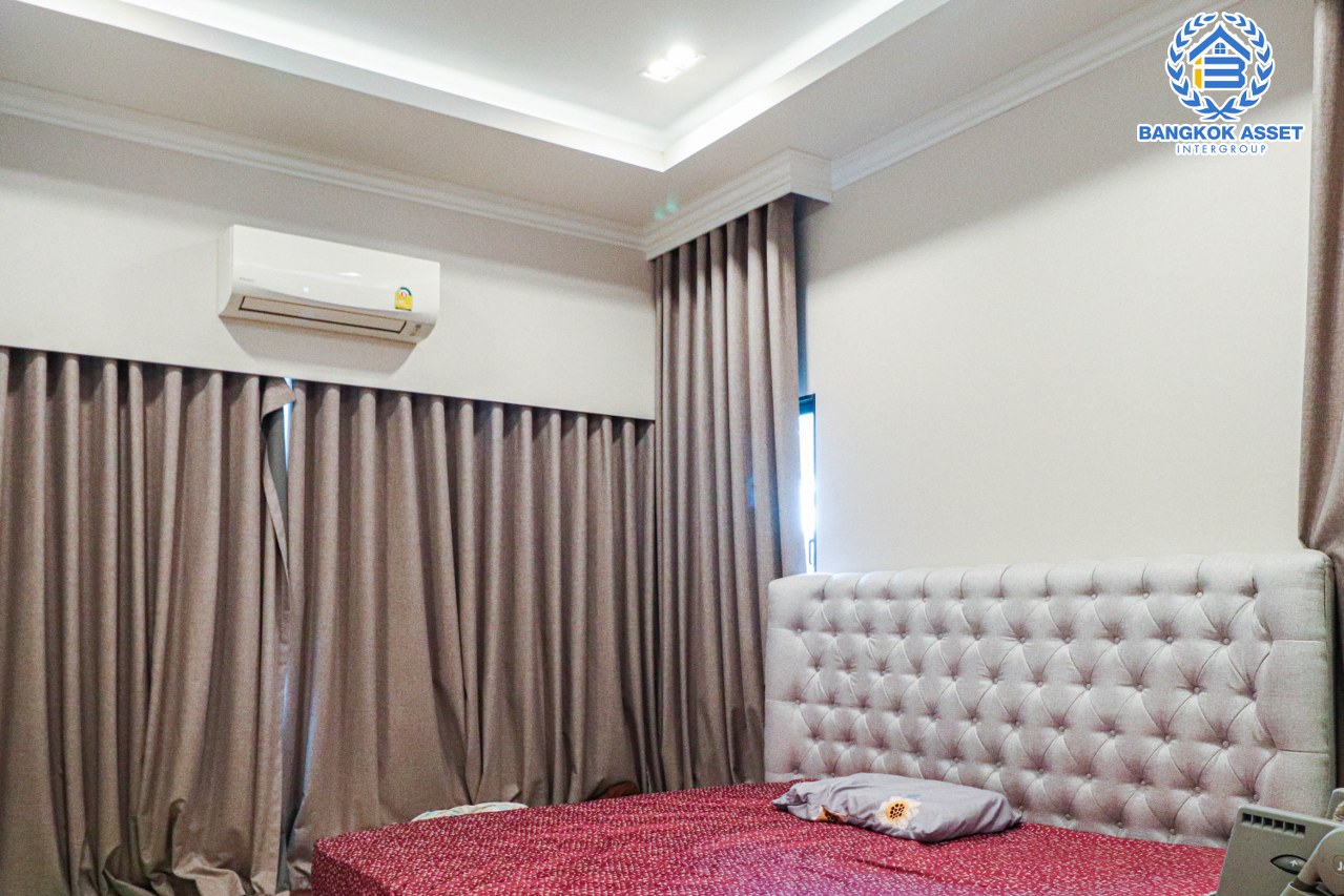 *****บ้านเดี่ยวมือสองกรุงเทพฯ โครงการ บุราสิริ วัชรพล หลังมุม เนื้อที่กว้างขวางถึง 116.9  ตร.ว. ฟังก์ชัน 6 ห้องนอน 5 ห้องน้ำ 4 ที่จอดรถ ตกแต่งหรูหรา จัดสรรพื้นที่ใช้สอยได้ดั่งใจ บนทำเลเดินทางสะดวก เชื่อมต่อ ถนนสุขาภิบาล5, ถนนรัตนโกสินทร์สมโภช, ถนนเพิ่มสิน ใกล้จุดขึ้นทางด่วน "ฉลองรัช"