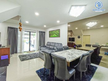 *****ทาวน์โฮม 3 ชั้นมือสอง โครงการ บ้านกลางเมือง ราชพฤกษ์-พระราม5 เนื้อที่ 17 ตร.ว. ฟังก์ชัน 3 ห้องนอน 3 ห้องน้ำ 2 ที่จอดรถ บ้านสภาพเยี่ยม เจ้าของดูแลดีมาก แถมฟรี! เฟอร์นิเจอร์ทั้งหลัง พร้อมเข้าอยู่ โครงการตั้งบนทำเลดี เชื่อมต่อถนนบางกรวย-ไทรน้อย ถนนนครอินทร์ ถนนราชพฤกษ์