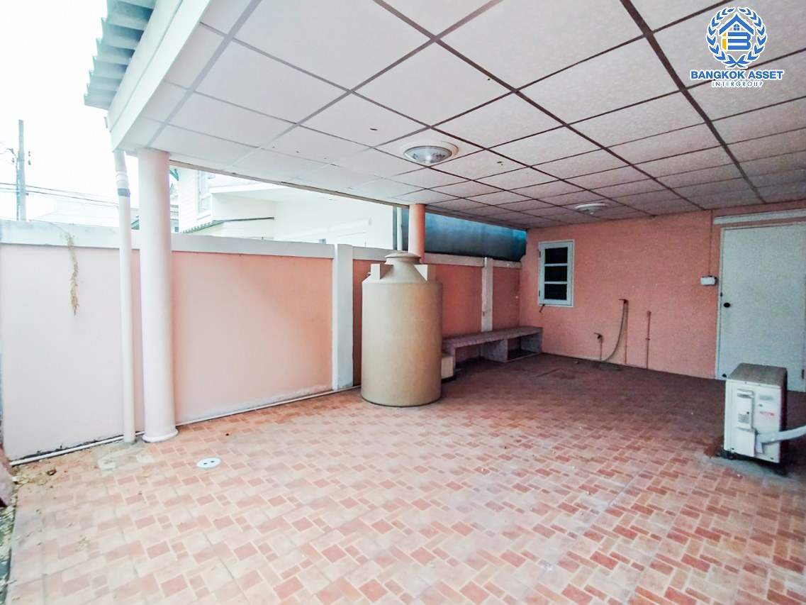 *****บ้านแฝดมือสองนนทบุรี โครงการ พฤกษา19 กาญจนาภิเษก เนื้อที่กว้าง 35 ตร.ว. ฟังก์ชัน 3 ห้องนอน 2 ห้องน้ำ 1 ที่จอดรถ บ้านสภาพสวย พร้อมเข้าอยู่ บนทำเลแห่งการเดินทาง เชื่อมต่อถนนกาญจนาภิเษก, ถนนรัตนาธิเบศร์, ถนนราชพฤกษ์ ใกล้รถไฟฟ้าสายสีม่วง "สถานีคลองบางไผ่" และทางด่วน จองเลย!