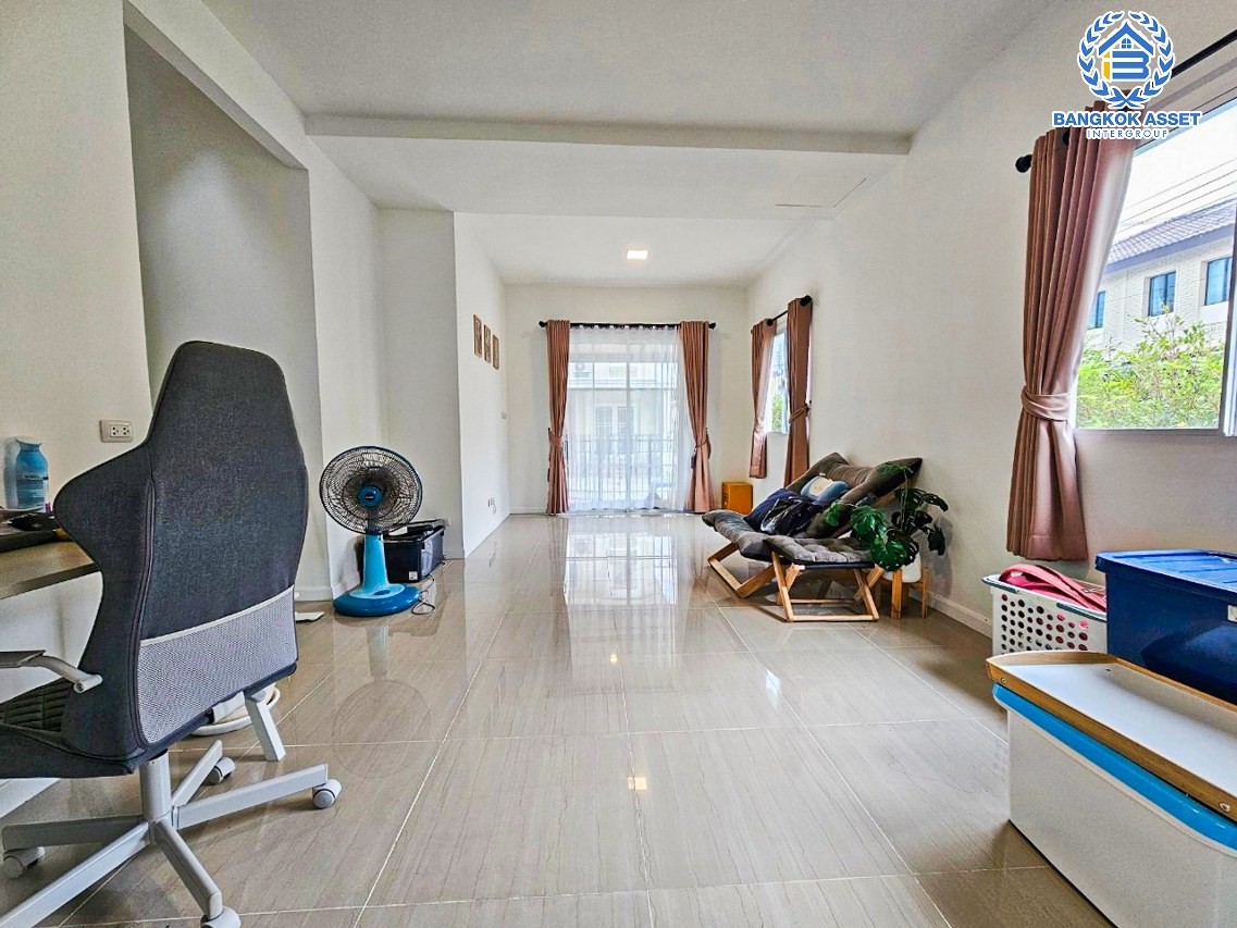 *****ทาวน์เฮ้าส์มือสองนนทบุรี โครงการ พฤกษาวิลล์98 บางกรวย-ไทรน้อย หลังมุม เนื้อที่กว้าง 23 ตร.ว. ฟังก์ชัน 2 ห้องนอน 2 ห้องน้ำ 1 ที่จอดรถ บ้านสภาพดี แถมฟรี! 3 เครื่องปรับอากาศ บนทำเลเดินทางสะดวก เชื่อมต่อถนนนครอินทร์, ถนนราชพฤกษ์ ใกล้จุดขึ้นทางด่วน "ศรีรัช" จองด่วน!