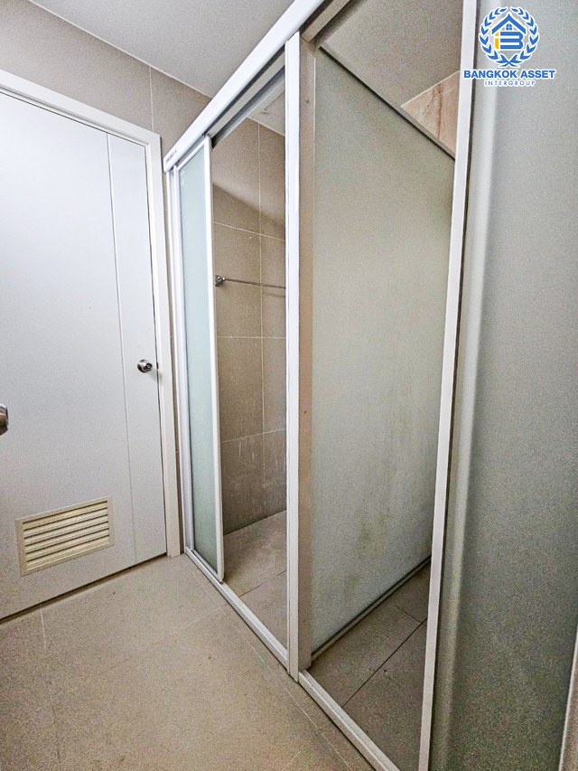 *****ทาวน์เฮ้าส์มือสองนนทบุรี โครงการ พฤกษาวิลล์98 บางกรวย-ไทรน้อย หลังมุม เนื้อที่กว้าง 23 ตร.ว. ฟังก์ชัน 2 ห้องนอน 2 ห้องน้ำ 1 ที่จอดรถ บ้านสภาพดี แถมฟรี! 3 เครื่องปรับอากาศ บนทำเลเดินทางสะดวก เชื่อมต่อถนนนครอินทร์, ถนนราชพฤกษ์ ใกล้จุดขึ้นทางด่วน "ศรีรัช" จองด่วน!