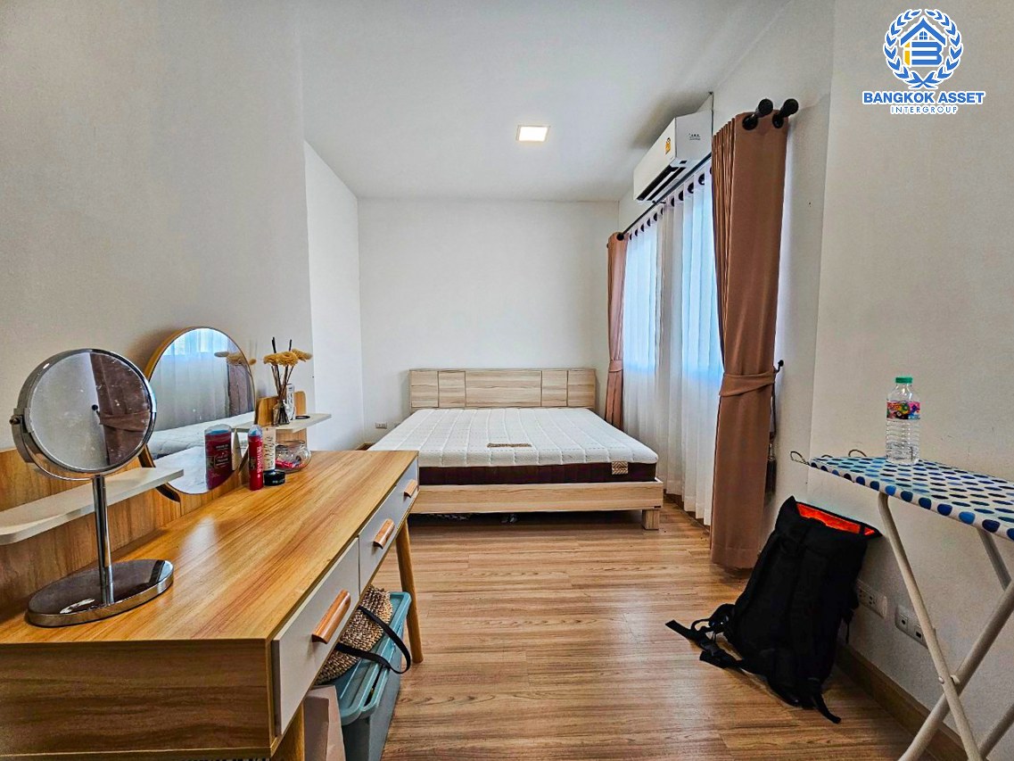 *****ทาวน์เฮ้าส์มือสองนนทบุรี โครงการ พฤกษาวิลล์98 บางกรวย-ไทรน้อย หลังมุม เนื้อที่กว้าง 23 ตร.ว. ฟังก์ชัน 2 ห้องนอน 2 ห้องน้ำ 1 ที่จอดรถ บ้านสภาพดี แถมฟรี! 3 เครื่องปรับอากาศ บนทำเลเดินทางสะดวก เชื่อมต่อถนนนครอินทร์, ถนนราชพฤกษ์ ใกล้จุดขึ้นทางด่วน "ศรีรัช" จองด่วน!