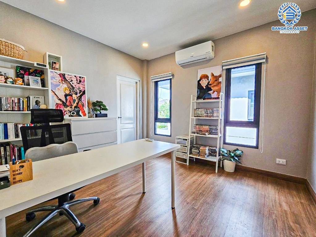 *****บ้านเดี่ยวมือสอง โครงการ Centro ราชพฤกษ์2 หลังมุม เนื้อที่ 65.40 ตร.ว. ฟังก์ชัน 4 ห้องนอน 5 ห้องน้ำ 3 ที่จอดรถ ภายในสไตล์อบอุ่น ภายนอกมีพื้นที่โล่งกว้าง โครงการบนทำเลดี เชื่อมต่อถนนบางกรวย-ไทรน้อย ถนนราชพฤกษ์ ใกล้เซ็นทรัล เวสต์เกต และรถไฟฟ้าสายสีม่วง "สถานีบางพลู"