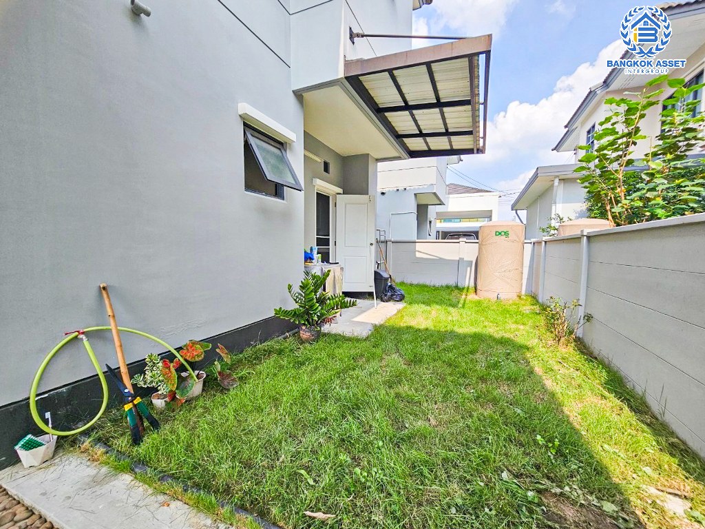 *****บ้านเดี่ยวมือสอง โครงการ Centro ราชพฤกษ์2 หลังมุม เนื้อที่ 65.40 ตร.ว. ฟังก์ชัน 4 ห้องนอน 5 ห้องน้ำ 3 ที่จอดรถ ภายในสไตล์อบอุ่น ภายนอกมีพื้นที่โล่งกว้าง โครงการบนทำเลดี เชื่อมต่อถนนบางกรวย-ไทรน้อย ถนนราชพฤกษ์ ใกล้เซ็นทรัล เวสต์เกต และรถไฟฟ้าสายสีม่วง "สถานีบางพลู"