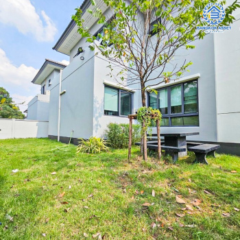 *****บ้านเดี่ยวมือสอง โครงการ Centro ราชพฤกษ์2 หลังมุม เนื้อที่ 65.40 ตร.ว. ฟังก์ชัน 4 ห้องนอน 5 ห้องน้ำ 3 ที่จอดรถ ภายในสไตล์อบอุ่น ภายนอกมีพื้นที่โล่งกว้าง โครงการบนทำเลดี เชื่อมต่อถนนบางกรวย-ไทรน้อย ถนนราชพฤกษ์ ใกล้เซ็นทรัล เวสต์เกต และรถไฟฟ้าสายสีม่วง "สถานีบางพลู"