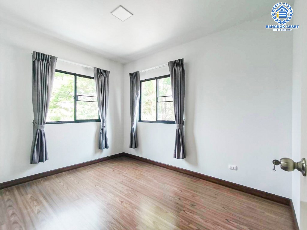 *****บ้านแฝดมือสอง โครงการ เดอะคอนเนค44 กาญจนาภิเษก-กันตนา เนื้อที่ 36.30 ตร.ว. ฟังก์ชัน 3 ห้องนอน 2 ห้องน้ำ 2 ที่จอดรถ บ้านรีโนเวทใหม่ ราคาคุ้มค่า พร้อมเข้าอยู่ โครงการบนทำเลเดินทางสะดวก เชื่อมต่อถนนศาลายา ถนนพิชัยเขต ใกล้รถไฟฟ้าสายสีม่วง "สถานีบางใหญ่" และจุดขึ้นทางด่วน "ศรีรัช"...