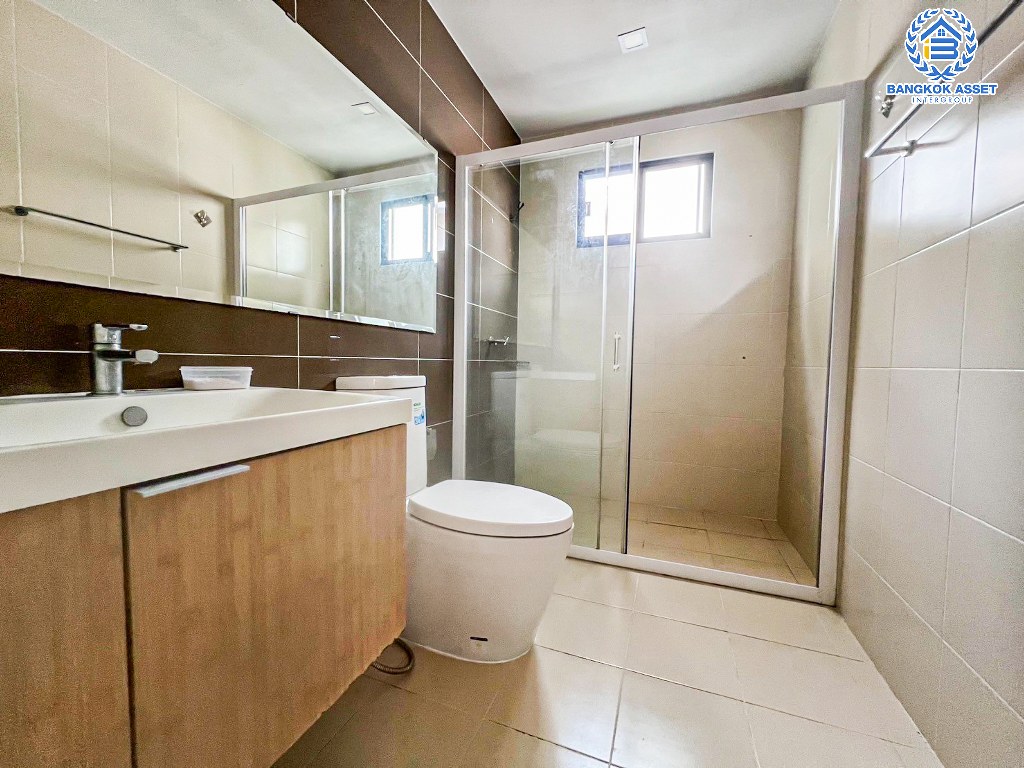 *****บ้านแฝดมือสอง โครงการ เดอะคอนเนค44 กาญจนาภิเษก-กันตนา เนื้อที่ 36.30 ตร.ว. ฟังก์ชัน 3 ห้องนอน 2 ห้องน้ำ 2 ที่จอดรถ บ้านรีโนเวทใหม่ ราคาคุ้มค่า พร้อมเข้าอยู่ โครงการบนทำเลเดินทางสะดวก เชื่อมต่อถนนศาลายา ถนนพิชัยเขต ใกล้รถไฟฟ้าสายสีม่วง "สถานีบางใหญ่" และจุดขึ้นทางด่วน "ศรีรัช"...