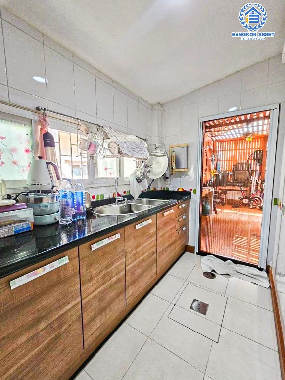 *****บ้านเดี่ยวมือสอง โครงการ คาซ่าวิลล์1 ราชพฤกษ์-รัตนาธิเบศร์ เนื้อที่ 50.40 ตร.ว. ฟังก์ชัน 3 ห้องนอน 3 ห้องน้ำ 2 ที่จอดรถ บ้านสภาพดีเยี่ยมพร้อมอยู่ ฟรี! เครื่องปรับอากาศ โครงการบนทำเลดี เชื่อมต่อถนนราชพฤกษ์ ถนนรัตนาธิเบศร์ ถนนชัยพฤกษ์ ใกล้รถไฟฟ้าสายสีม่วง "สถานีบางรักน้อยท่าอิฐ"