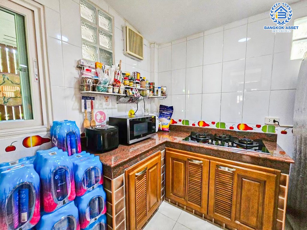 *****บ้านเดี่ยวมือสอง โครงการ คาซ่าวิลล์1 ราชพฤกษ์-รัตนาธิเบศร์ เนื้อที่ 50.40 ตร.ว. ฟังก์ชัน 3 ห้องนอน 3 ห้องน้ำ 2 ที่จอดรถ บ้านสภาพดีเยี่ยมพร้อมอยู่ ฟรี! เครื่องปรับอากาศ โครงการบนทำเลดี เชื่อมต่อถนนราชพฤกษ์ ถนนรัตนาธิเบศร์ ถนนชัยพฤกษ์ ใกล้รถไฟฟ้าสายสีม่วง "สถานีบางรักน้อยท่าอิฐ"