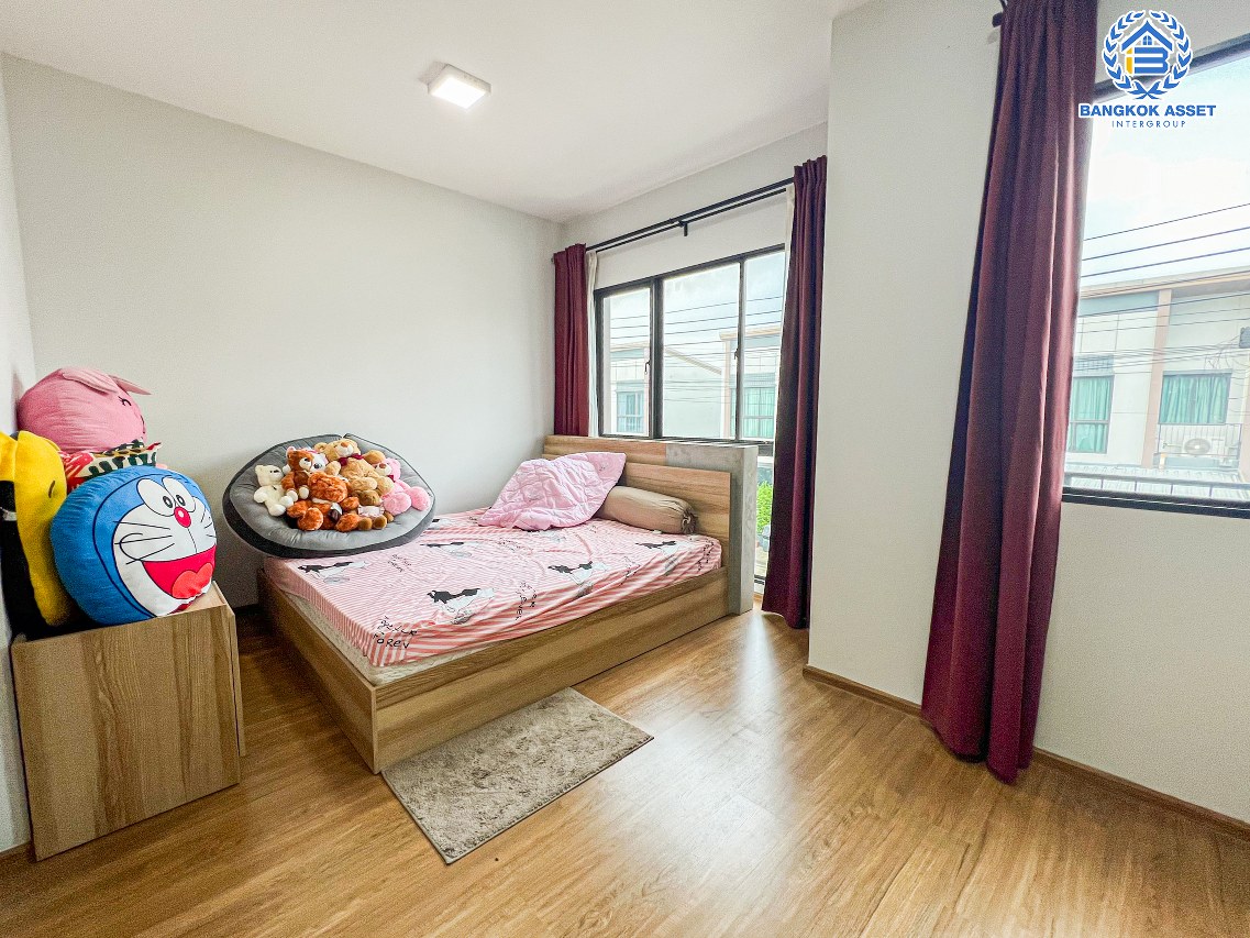 *****ทาวน์เฮ้าส์มือสองนนทบุรี โครงการ พลีโน่ บางใหญ่ เนื้อที่ 17.6 ตร.ว. ฟังก์ชัน 3 ห้องนอน 2 ห้องน้ำ 1 ที่จอดรถ บ้านสวย พร้อมเข้าอยู่ บนทำเลแห่งการเดินทาง เชื่อมต่อถนนกาญจนาภิเษก, ถนนรัตนาธิเบศร์ 15 นาทีก็ถึงรถไฟฟ้าสายสีม่วง "สถานีตลาดบางใหญ่"  และใกล้ทางด่วน "ศรีรัช-วงแหวนรอบนอก" จองเลย!