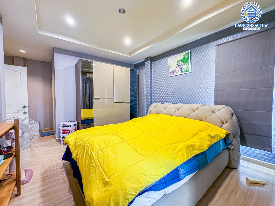 *****บ้านเดี่ยวมือสองนนทบุรี โครงการ ดีซิโอ้ ราชพฤกษ์ หลังมุม! เนื้อที่กว้าง 55.4 ตร.ว. ฟังก์ชัน 3 ห้องนอน 3 ห้องน้ำ 2 ที่จอดรถ บ้านสวย พร้อมเข้าอยู่ แถมฟรี! 4 เครื่องปรับอากาศ บนทำเลเดินทางสะดวก เชื่อมต่อถนนรัตนาธิเบศร์ ใกล้รถไฟฟ้าสายสีม่วง "สถานีบางรักใหญ่"ในราคาสุดคุ้ม!