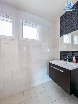 *****บ้านเดี่ยวมือสองนนทบุรี โครงการ ดีซิโอ้ ราชพฤกษ์ หลังมุม! เนื้อที่กว้าง 55.4 ตร.ว. ฟังก์ชัน 3 ห้องนอน 3 ห้องน้ำ 2 ที่จอดรถ บ้านสวย พร้อมเข้าอยู่ แถมฟรี! 4 เครื่องปรับอากาศ บนทำเลเดินทางสะดวก เชื่อมต่อถนนรัตนาธิเบศร์ ใกล้รถไฟฟ้าสายสีม่วง "สถานีบางรักใหญ่"ในราคาสุดคุ้ม!