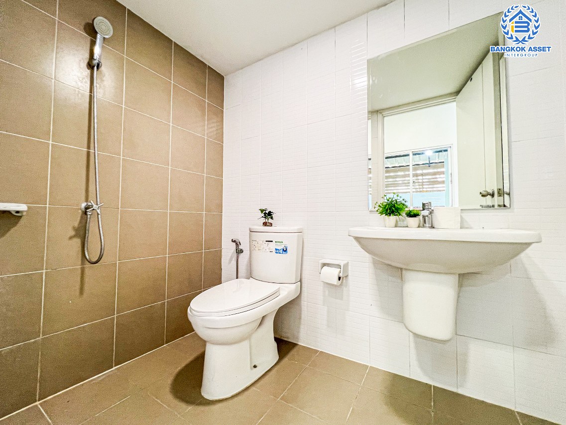 *****ทาวน์เฮ้าส์มือสองนนทบุรี โครงการ พฤกษา กาญจนาภิเษก-กันตนา เนื้อที่กว้าง 19.2 ตร.ว. ฟังก์ชัน 3 ห้องนอน 2 ห้องน้ำ 1 ที่จอดรถ บ้านรีโนเวทใหม่ ไม่เคยเข้าอยู่ บนทำเลแห่งการเดินทาง เชื่อมต่อถนนกาญจนาภิเษก, ถนนนครอินทร์, ถนนรัตนาธิเบศร์ จองเลย!