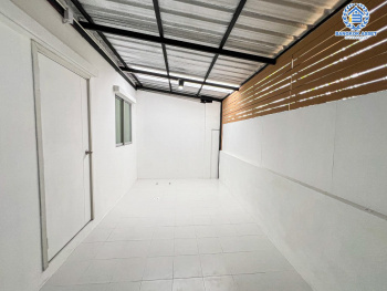 *****ทาวน์เฮ้าส์มือสองนนทบุรี โครงการ พฤกษา กาญจนาภิเษก-กันตนา เนื้อที่กว้าง 19.2 ตร.ว. ฟังก์ชัน 3 ห้องนอน 2 ห้องน้ำ 1 ที่จอดรถ บ้านรีโนเวทใหม่ ไม่เคยเข้าอยู่ บนทำเลแห่งการเดินทาง เชื่อมต่อถนนกาญจนาภิเษก, ถนนนครอินทร์, ถนนรัตนาธิเบศร์ จองเลย!