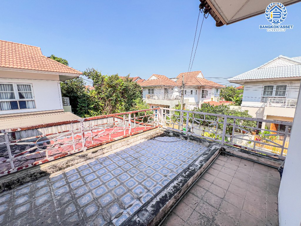 *****บ้านเดี่ยวมือสอง โครงการ สินบดี ราชพฤกษ์ เนื้อที่ 64.40 ตร.ว. ฟังก์ชัน 4 ห้องนอน 3 ห้องน้ำ 1 ที่จอดรถ บ้านสภาพดี ภายในสภาพเยี่ยม พร้อมเข้าอยู่ โครงการบนทำเลเดินทางสะดวก เชื่อมต่อถนนราชพฤษ์ ถนนบางกรวย-ไทรน้อย ใกล้รถไฟฟ้าสายสีม่วง "สถานีบางพลู"และจุดขึ้นทางด่วน "ศรีรัช"