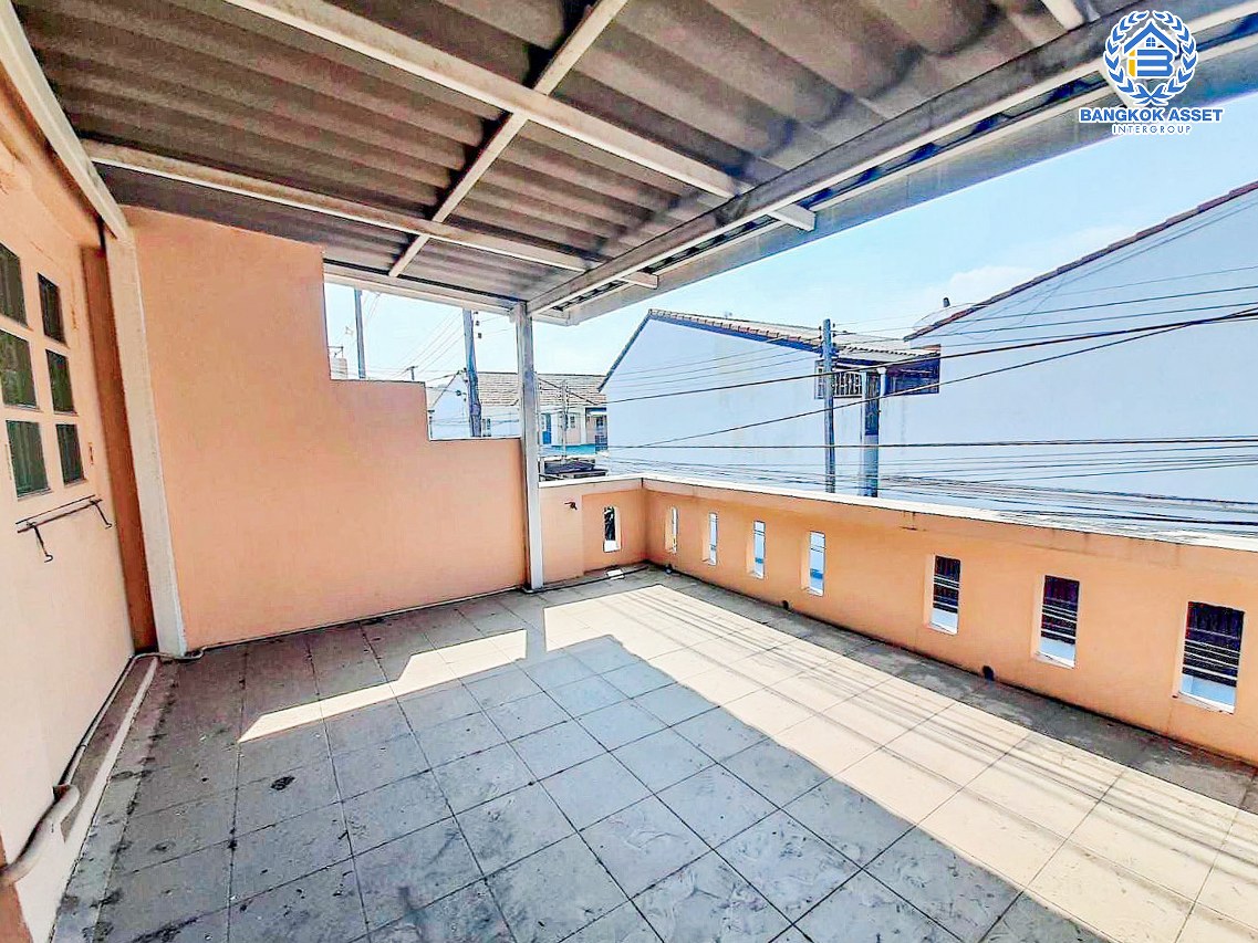 *****ทาวน์เฮ้าส์ 2 ชั้นมือสองปทุมธานี หมู่บ้าน สวัสดี สายไหม-หทัยราษฎร์ เนื้อที่กว้าง 20 ตร.ว. ฟังก์ชัน 3 ห้องนอน 2 ห้องน้ำ บ้านต่อเติมครบครัน บนทำเลดี เชื่อมต่อถนนหทัยราษฎร์, ถนนลำลูกกา ใกล้รถไฟฟ้าสายสีเขียว "สถานีคูคต" และจุดขึ้นทางด่วน "รามอินทรา-อาจณรงค์" ในราคาสุดคุ้ม!