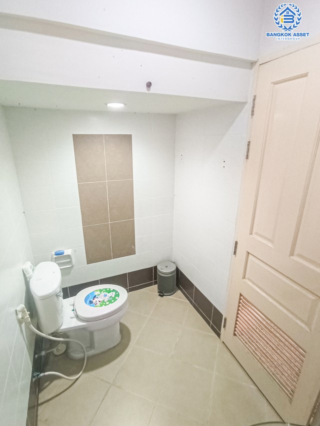 *****บ้านแฝดมือสองนนทบุรี โครงการ ปริญญดา ไลท์ พระราม5 เนื้อที่กว้าง 37.5 ตร.ว. ฟังก์ชัน 3 ห้องนอน 3 ห้องน้ำ 2 ที่จอดรถ บ้านสภาพดี น่าอยู่อาศัย บนทำเลเดินทางสะดวก เชื่อมต่อถนนราชพฤกษ์, ถนนนครอินทร์, ถนนรัตนธิเบศร์ และยังใกล้จุดขึ้นทางด่วน "ศรีรัช"