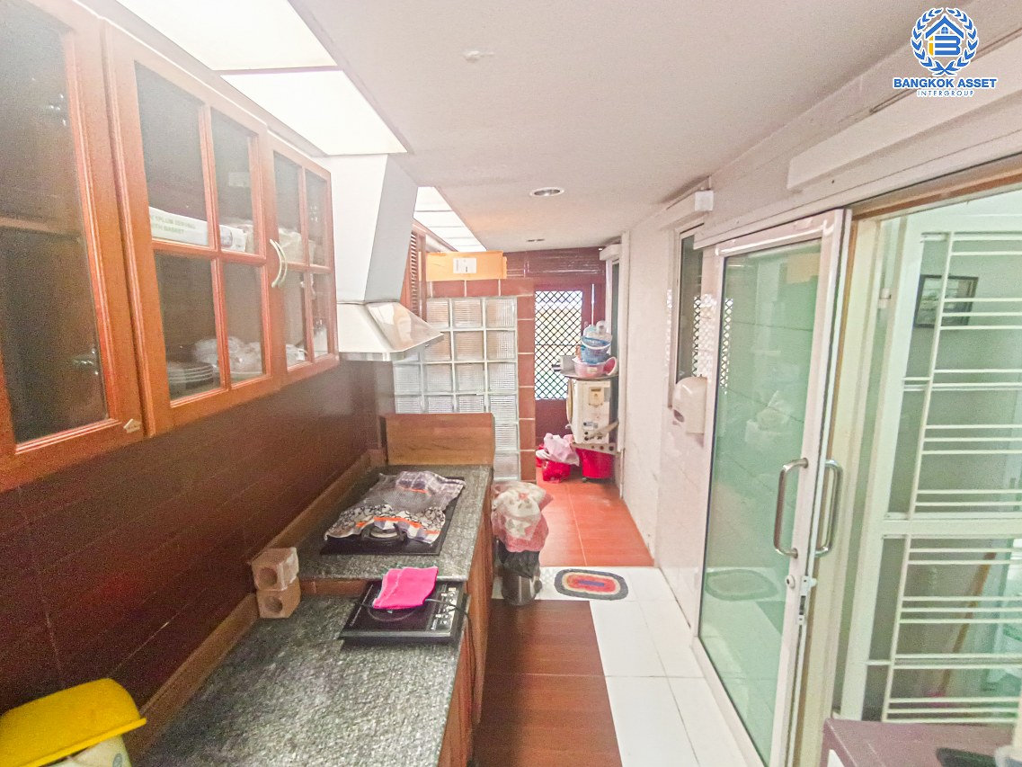 *****บ้านแฝดมือสองนนทบุรี โครงการ ปริญญดา ไลท์ พระราม5 เนื้อที่กว้าง 37.5 ตร.ว. ฟังก์ชัน 3 ห้องนอน 3 ห้องน้ำ 2 ที่จอดรถ บ้านสภาพดี น่าอยู่อาศัย บนทำเลเดินทางสะดวก เชื่อมต่อถนนราชพฤกษ์, ถนนนครอินทร์, ถนนรัตนธิเบศร์ และยังใกล้จุดขึ้นทางด่วน "ศรีรัช"