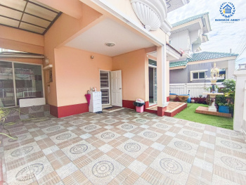 *****บ้านแฝดมือสองนนทบุรี โครงการ ปริญญดา ไลท์ พระราม5 เนื้อที่กว้าง 37.5 ตร.ว. ฟังก์ชัน 3 ห้องนอน 3 ห้องน้ำ 2 ที่จอดรถ บ้านสภาพดี น่าอยู่อาศัย บนทำเลเดินทางสะดวก เชื่อมต่อถนนราชพฤกษ์, ถนนนครอินทร์, ถนนรัตนธิเบศร์ และยังใกล้จุดขึ้นทางด่วน "ศรีรัช"