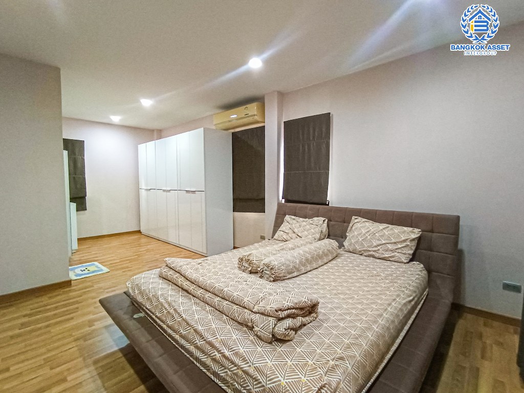 *****บ้านเดี่ยวมือสอง โครงการ เพอร์เฟคเพลส แจ้งวัฒนะ-ปากเกร็ด คุณภาพจากแบรนด์ Perfect Property เนื้อที่ 60 ตร.ว. ฟังก์ชัน 3 ห้องนอน 3 ห้องน้ำ 2 ที่จอดรถ บ้านสภาพดีเยี่ยม เดินทางสะดวกทำเลดี เชื่อมต่อถนนชัยพฤกษ์ ถนนราชพฤกษ์ ถนนสะพานนนทบุรี-บางบัวทอง...