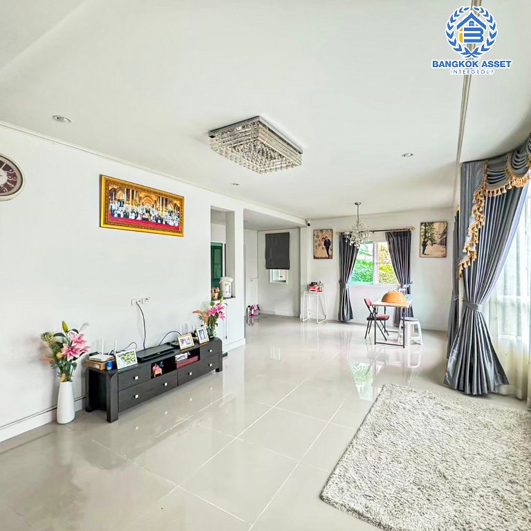 *****บ้านเดี่ยวมือสอง โครงการ ศุภาลัยวิลล์ วงแหวน-ปิ่นเกล้า หลังมุม เนื้อที่ 71.30 ตร.ว. ฟังก์ชัน 3 ห้องนอน 3 ห้องน้ำ 2 ที่จอดรถ ภายในสภาพดีเยี่ยม แถมได้พื้นที่ข้างบ้านกว้าง บรรยากาศเป็นส่วนตัว โครงการบนทำเลเดินทางสะดวก เชื่อมต่อถนนกาญจนาภิเษก ถนนนครอินทร์ ซอยวัดพระเงิน ใกล้จุดขึ้นทางด่วน "ศรีรัช"